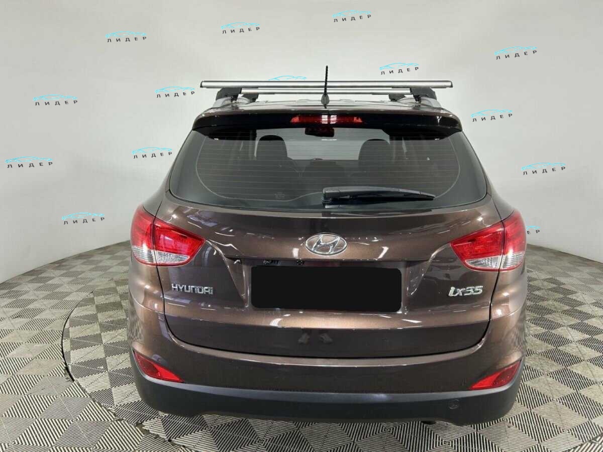 Б/У Хендай ай-икс35 2010 года. Фото: #2