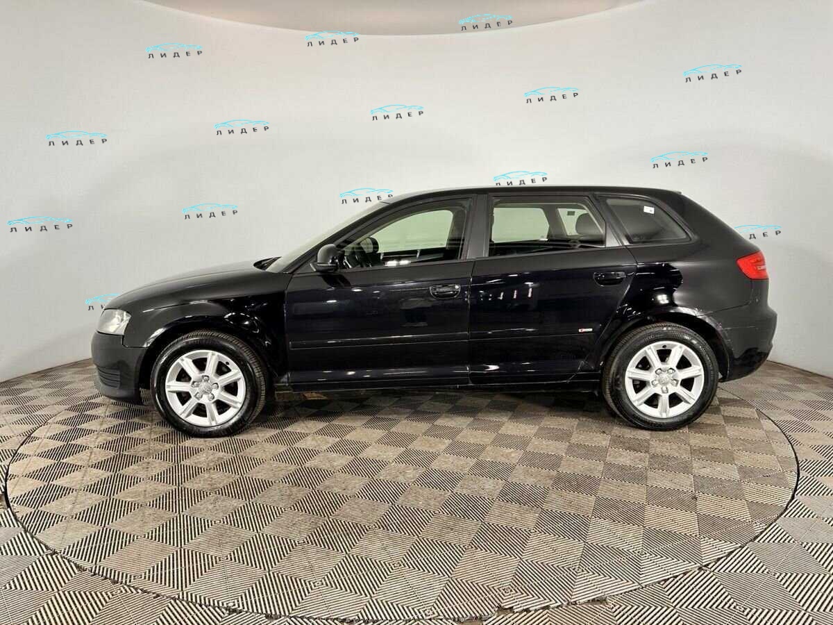 Б/У Ауди А3 2010 года. Фото: #4