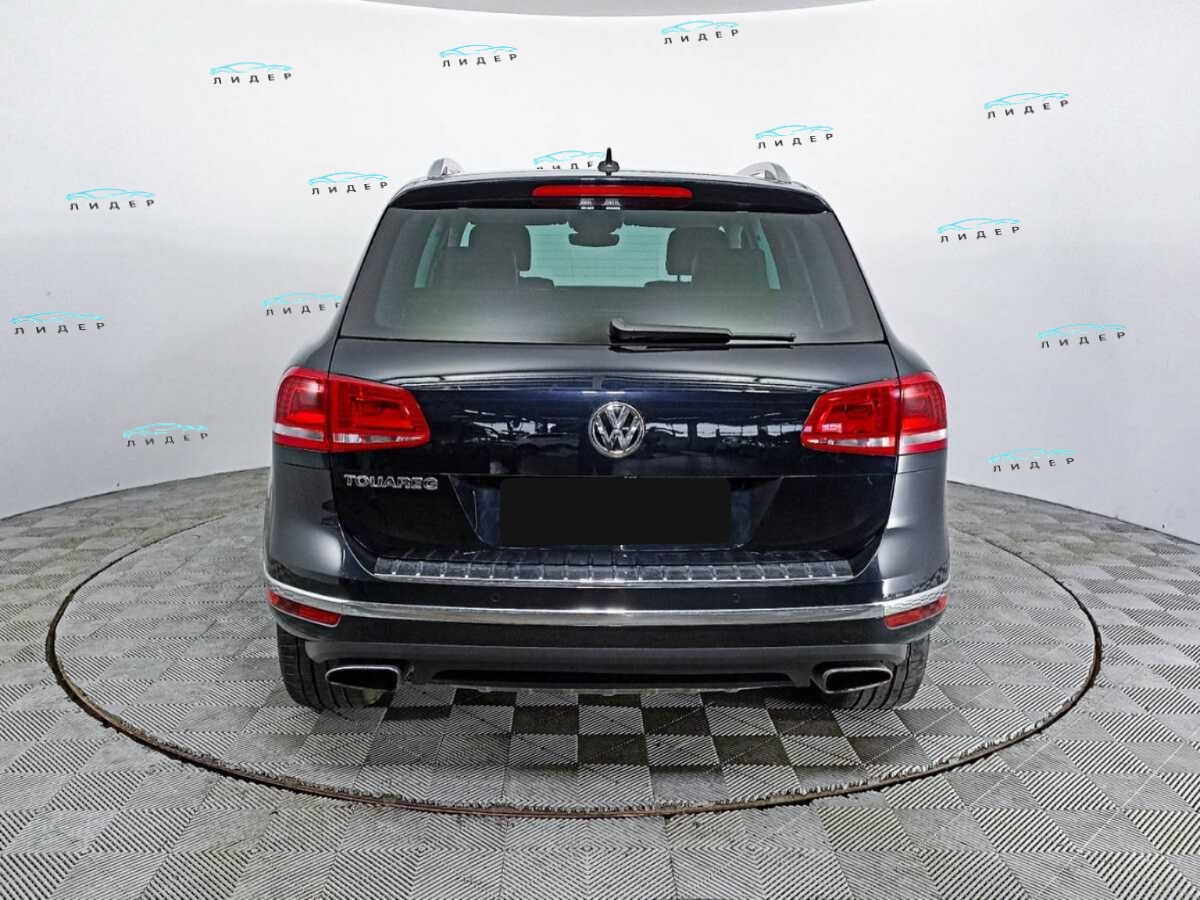 Б/У Фольксваген Туарег 2016 года. Фото: #4