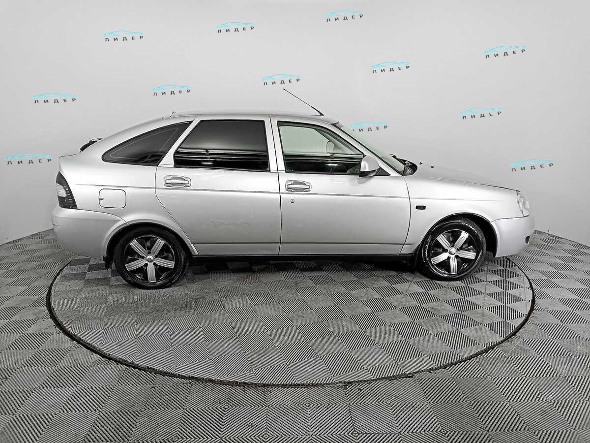 Б/У Лада (ВАЗ) Приора 2012 года. Фото: #3