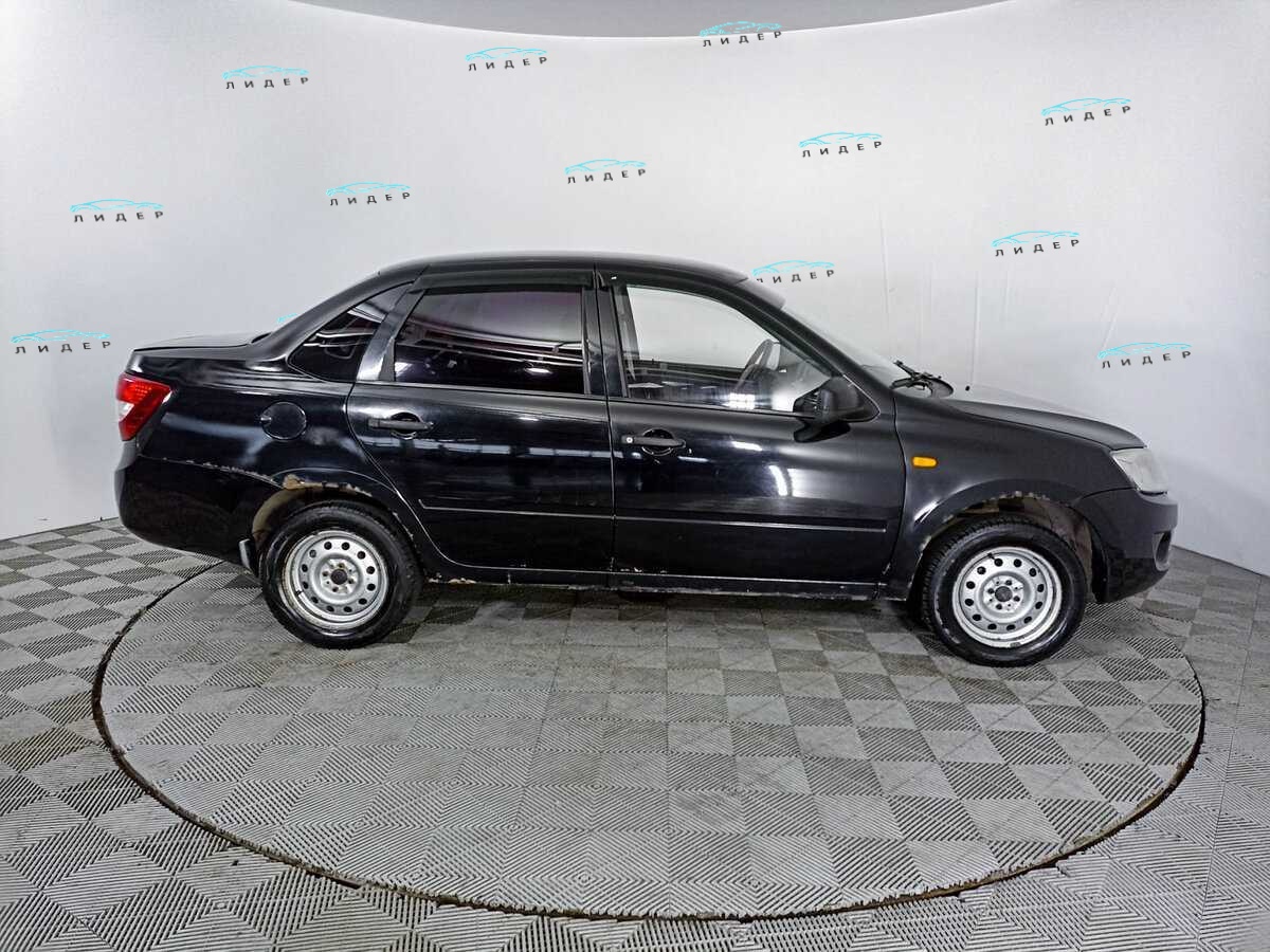 Б/У Лада (ВАЗ) Гранта 2012 года. Фото: #3