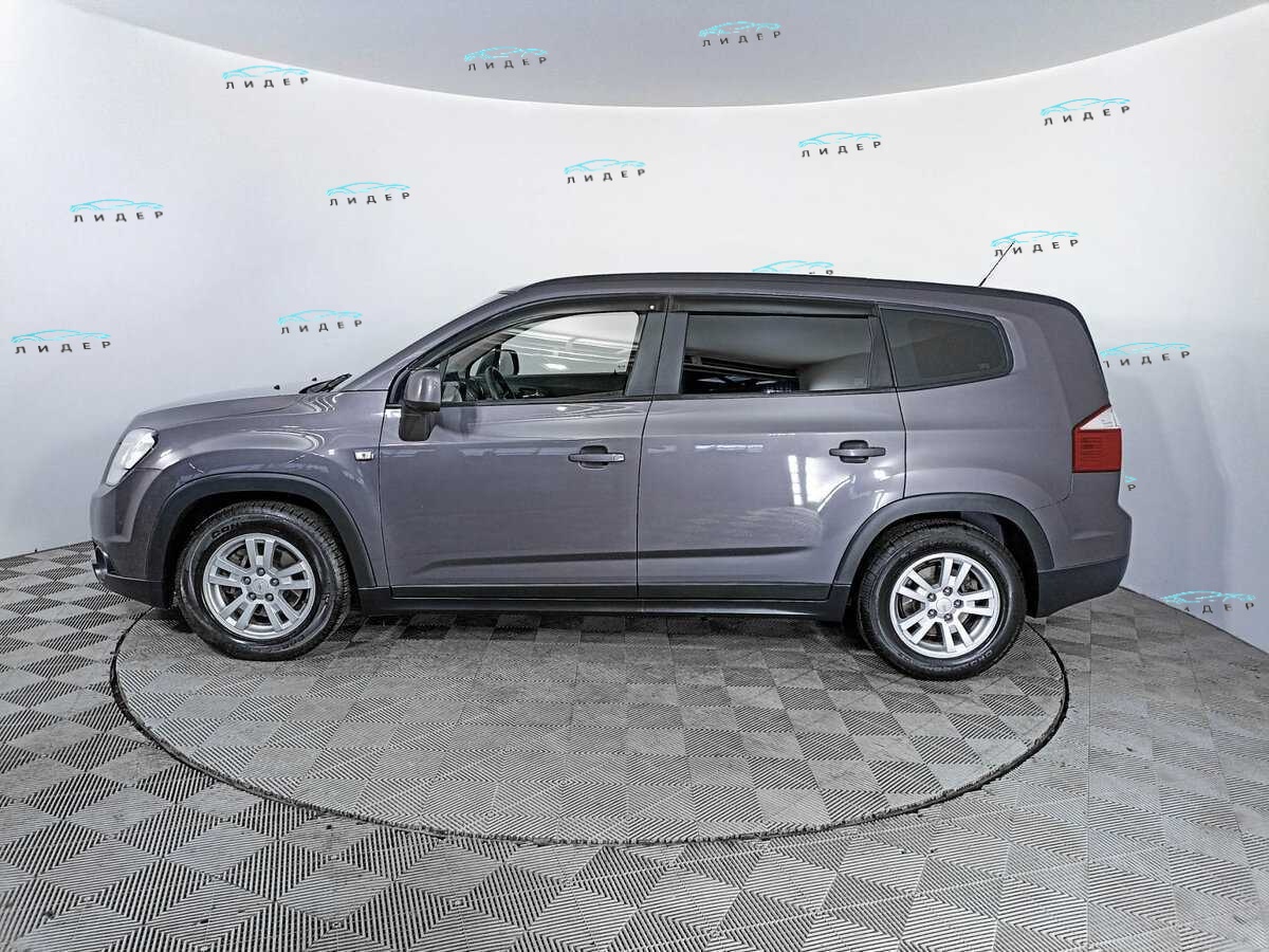 Б/У Шевроле Орландо 2013 года. Фото: #7