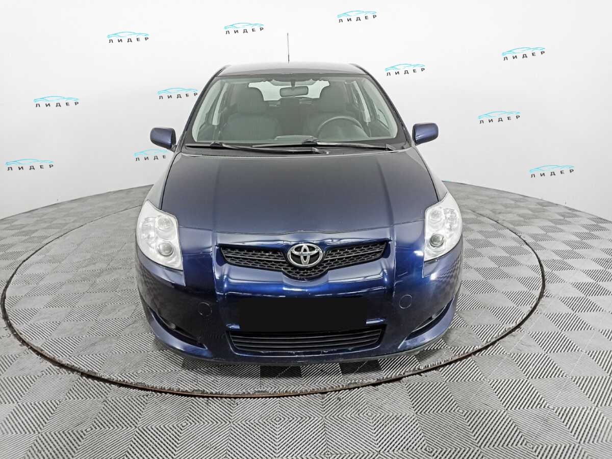 Б/У Тойота Аурис 2008 года. Фото: #1