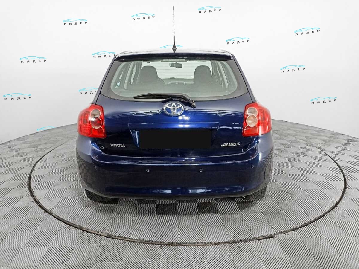 Б/У Тойота Аурис 2008 года. Фото: #5