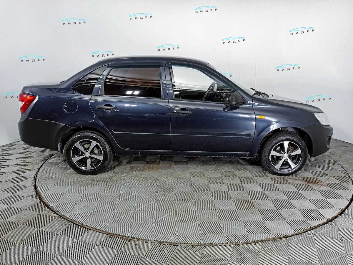 Б/У Лада (ВАЗ) Гранта 2012 года. Фото: #3