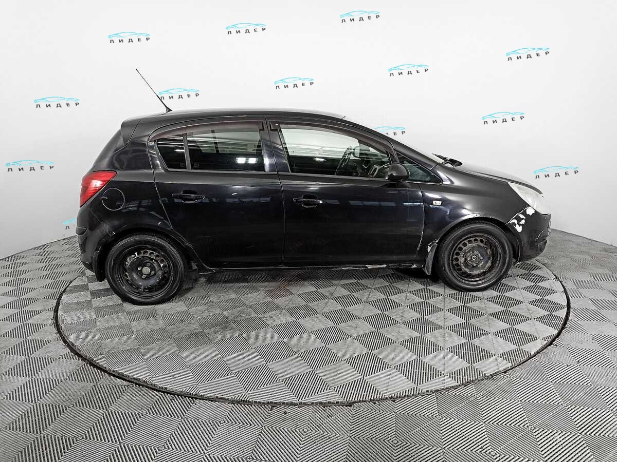 Б/У Опель Корса 2008 года. Фото: #3