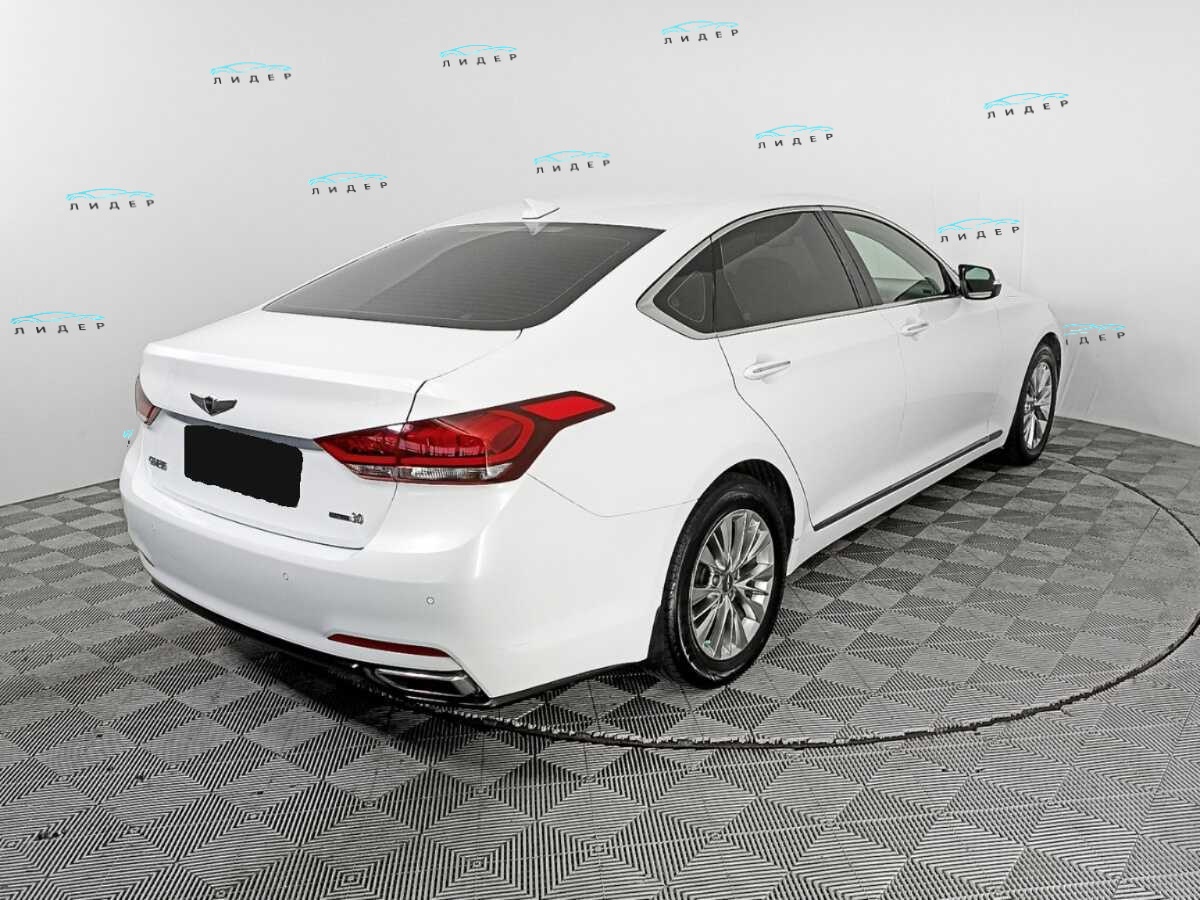 Б/У Хендай Генезис 2016 года. Фото: #4