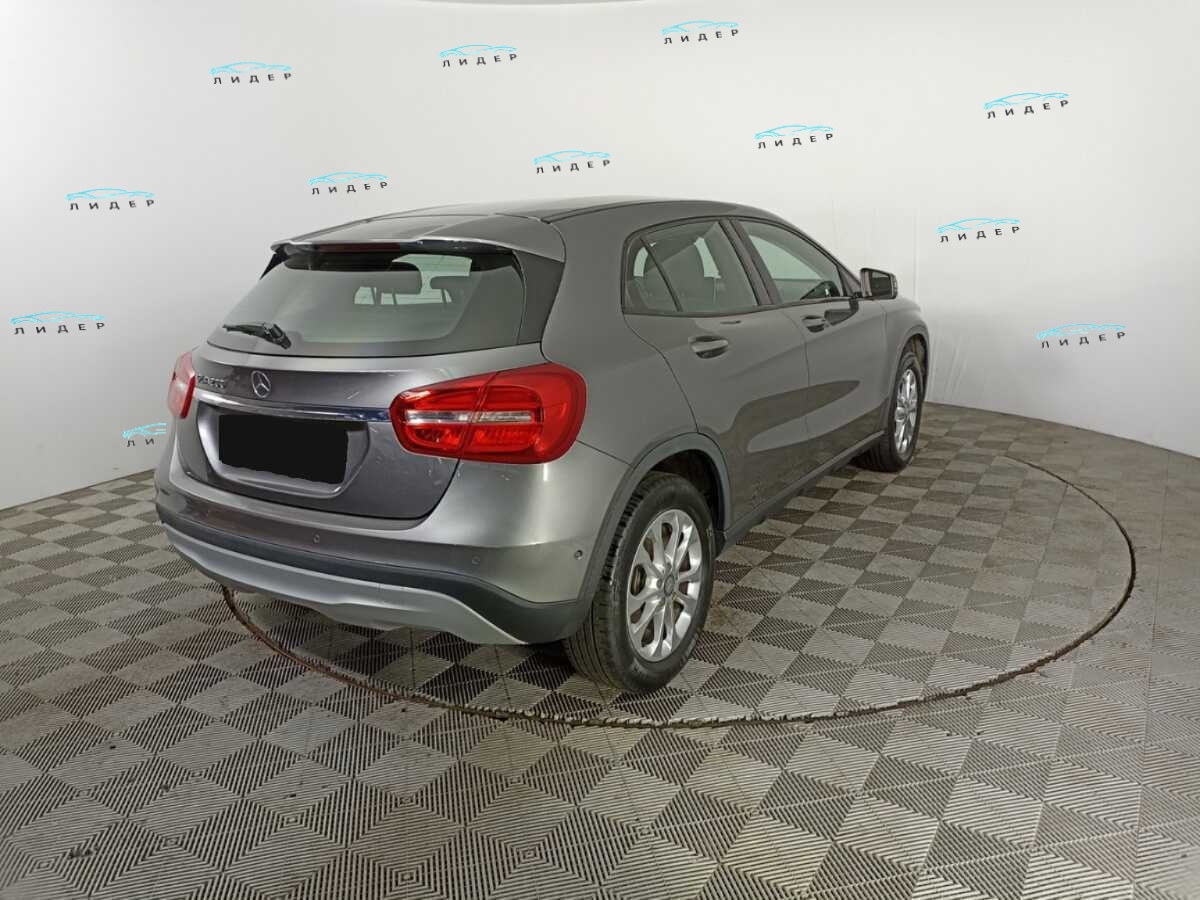 Б/У Мерседес-Бенц ГЛА 2016 года. Фото: #3