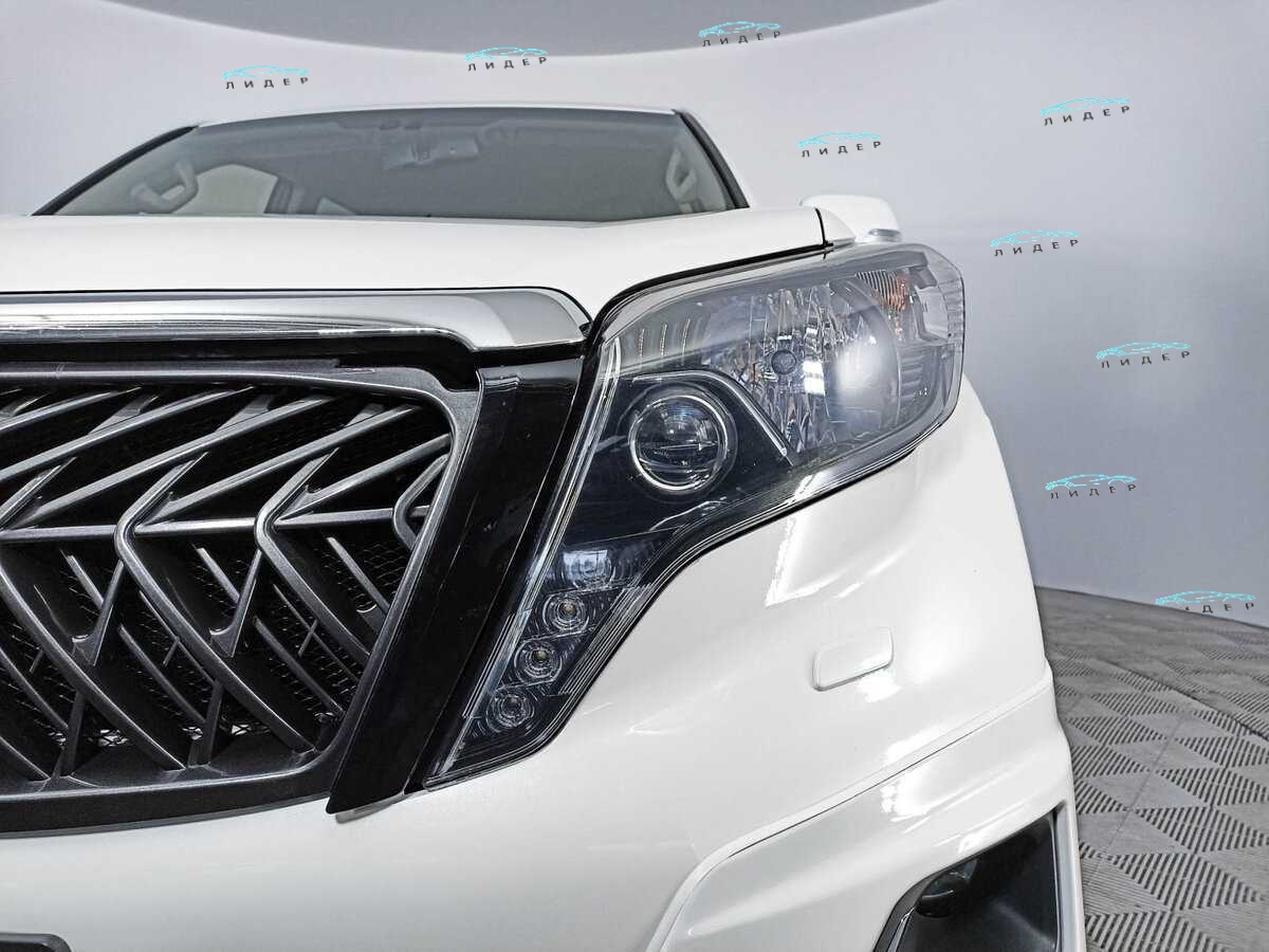 Б/У Тойота Лэнд Крузер Прадо 2017 года. Фото: #16