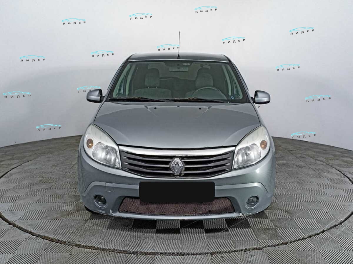 Б/У Рено Сандеро 2010 года. Фото: #1