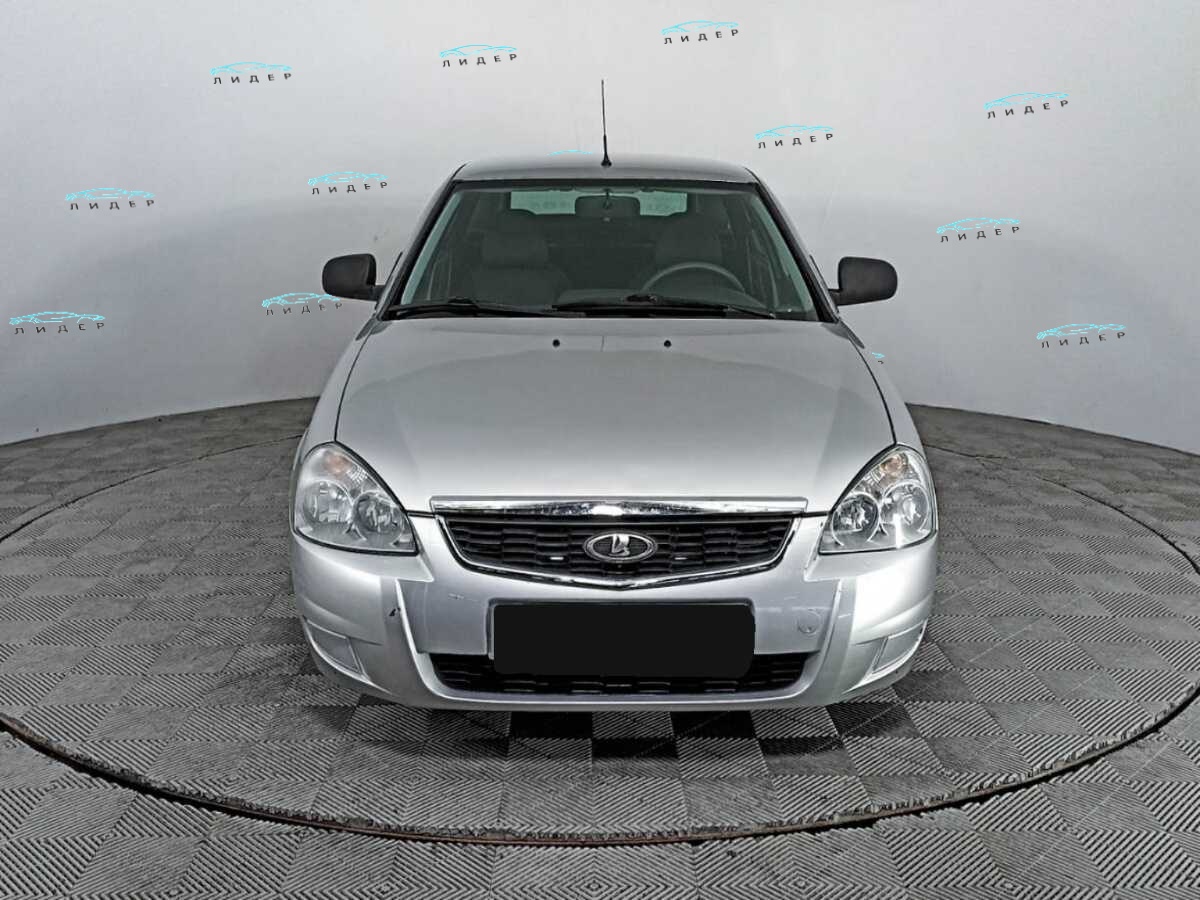 Б/У Лада (ВАЗ) Приора 2014 года. Фото: #1