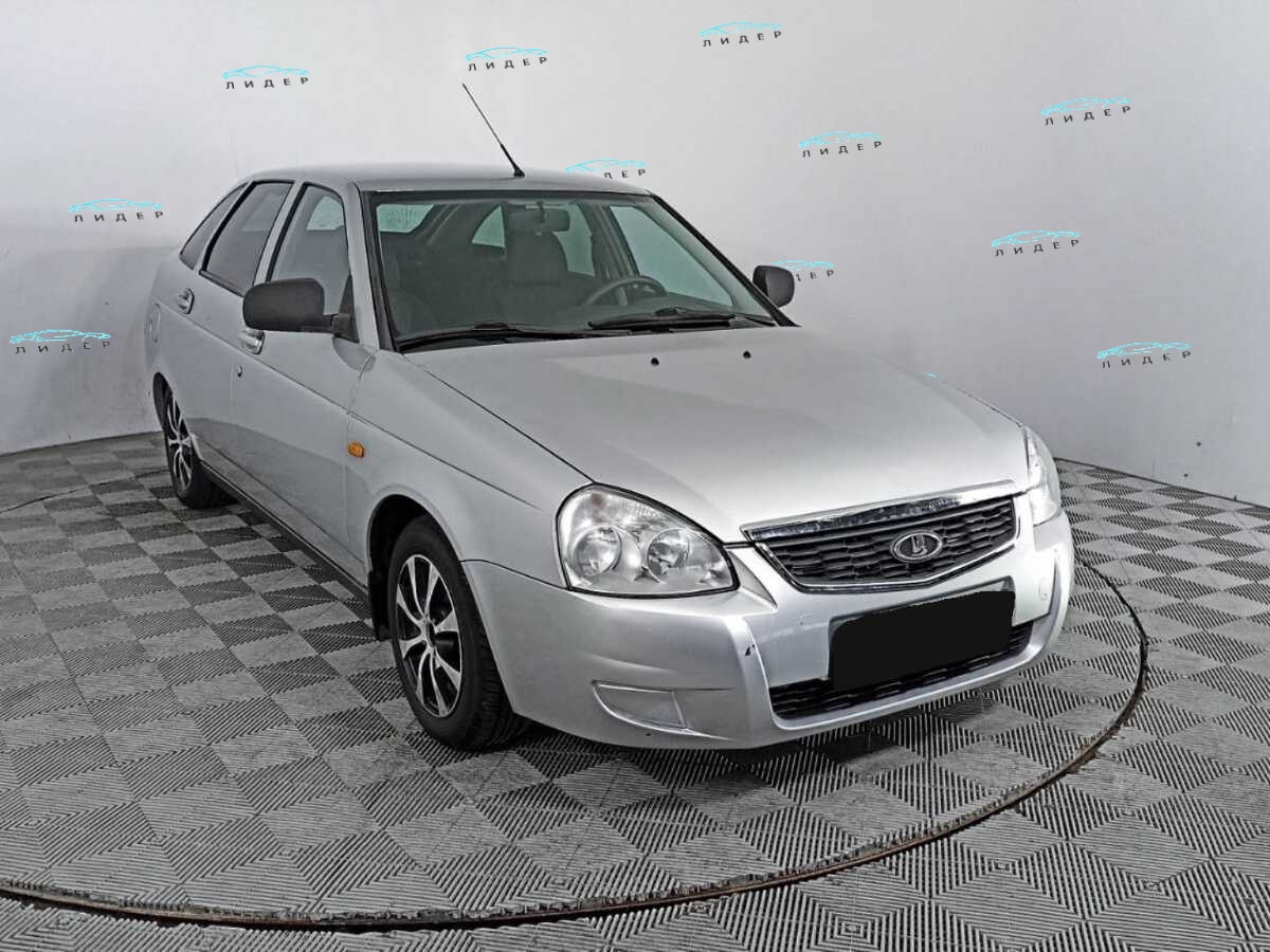 Б/У Лада (ВАЗ) Приора 2014 года. Фото: #2