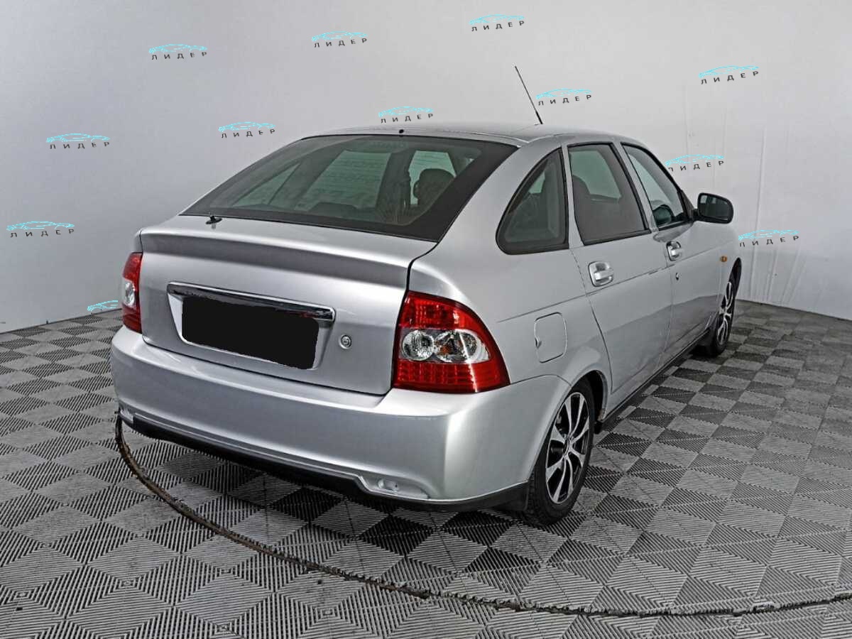 Б/У Лада (ВАЗ) Приора 2014 года. Фото: #4