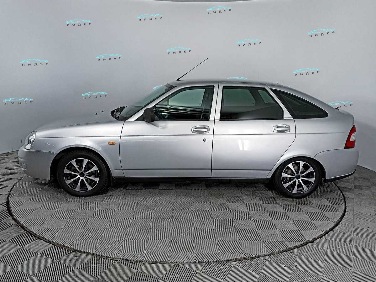 Б/У Лада (ВАЗ) Приора 2014 года. Фото: #7