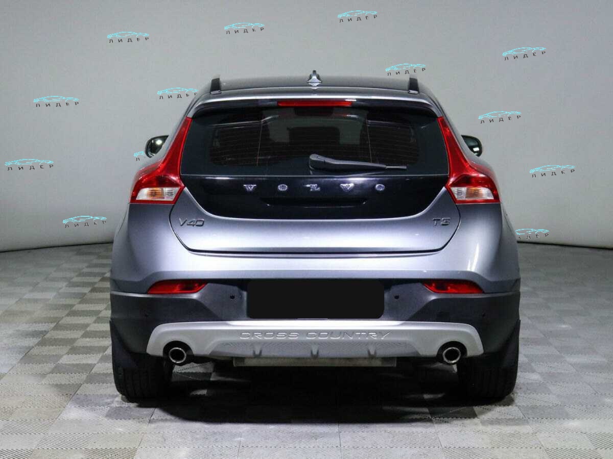 Б/У Вольво В40 Кросс Кантри 2019 года. Фото: #3