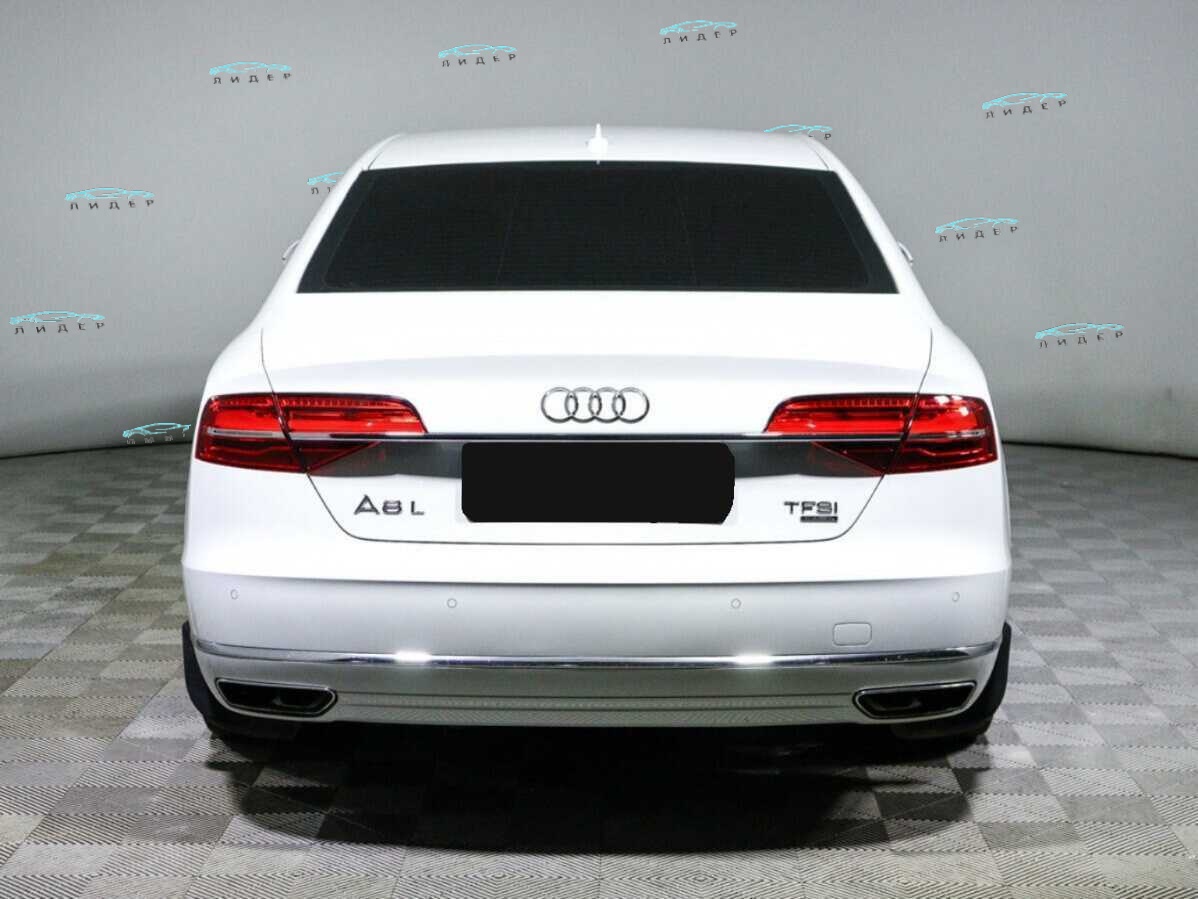 Б/У Ауди А8 2015 года. Фото: #4