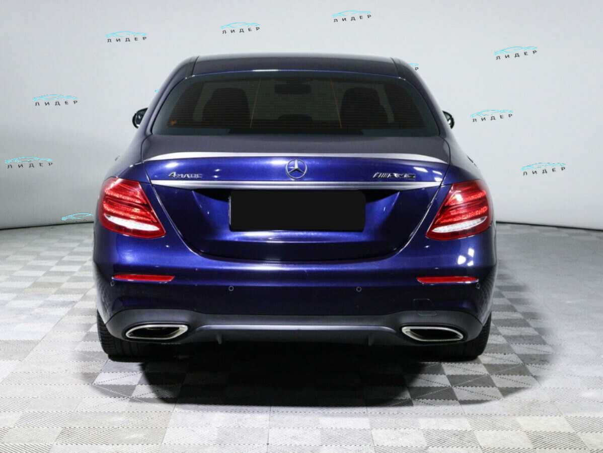 Б/У Мерседес-Бенц Е-Класс 2017 года. Фото: #5