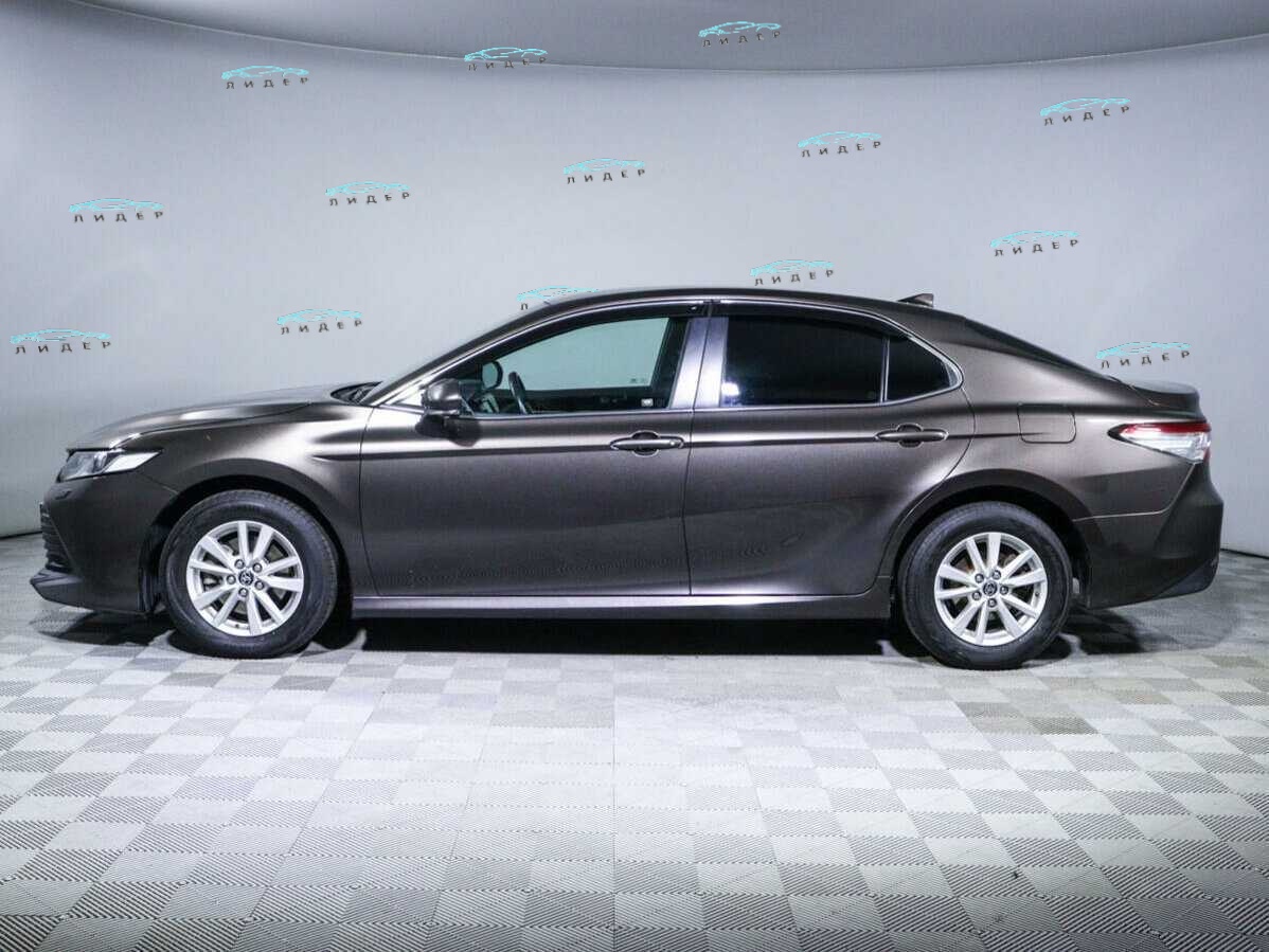 Б/У Тойота Камри 2020 года. Фото: #7