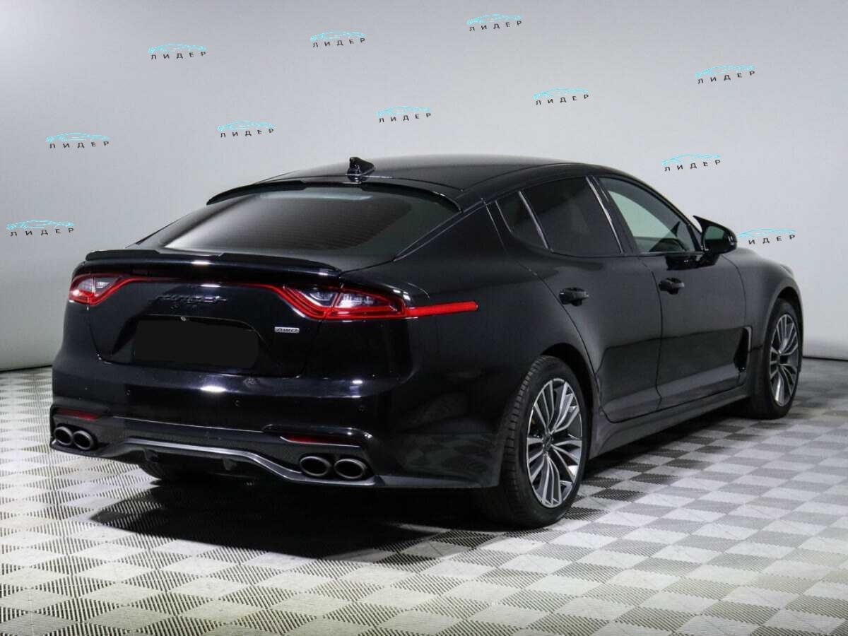 Б/У Киа Стингер 2018 года. Фото: #4
