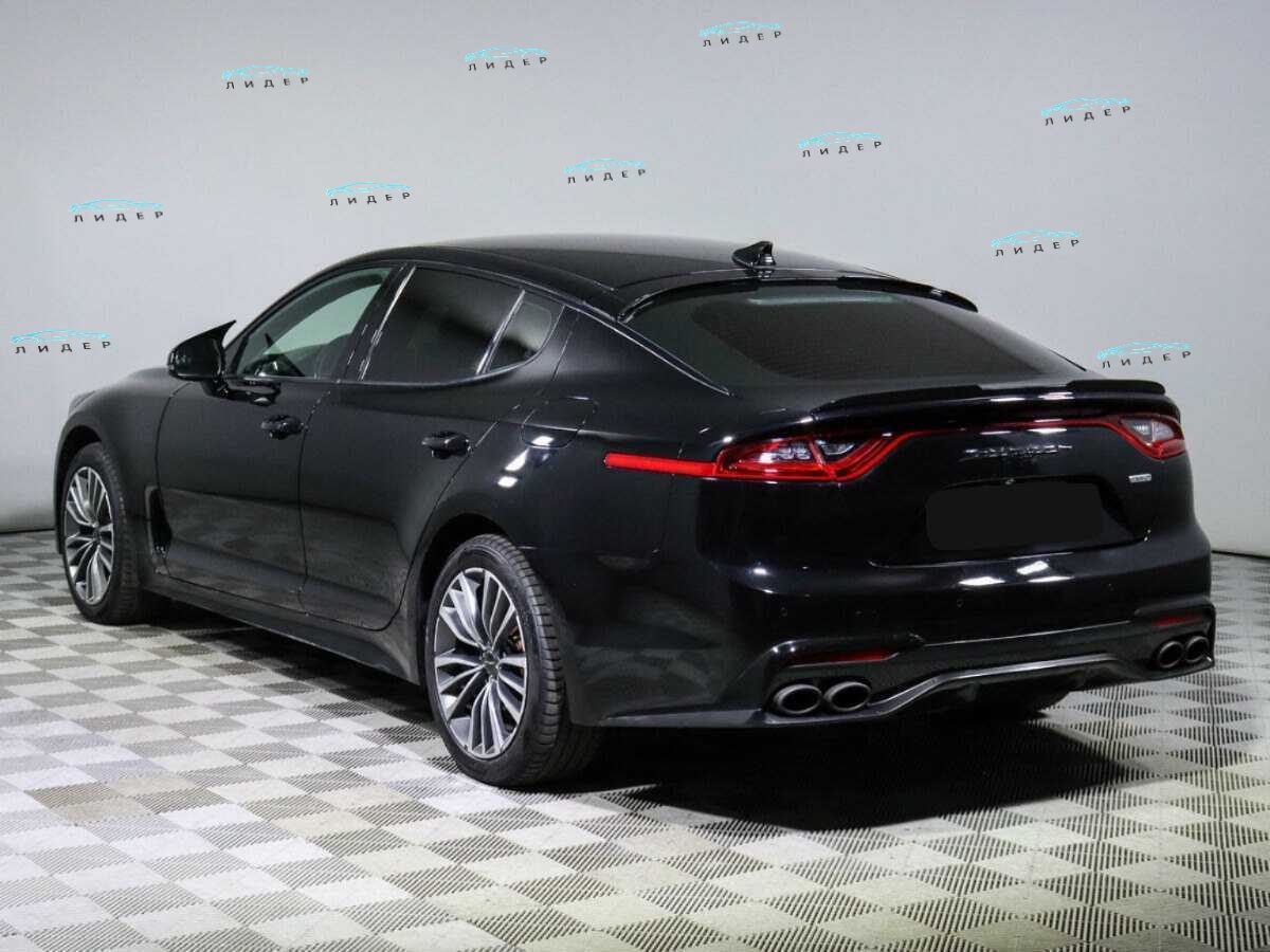 Б/У Киа Стингер 2018 года. Фото: #6
