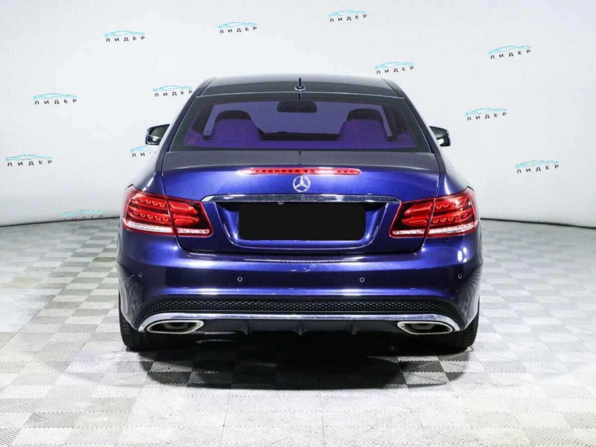 Б/У Мерседес-Бенц Е-Класс 2013 года. Фото: #4