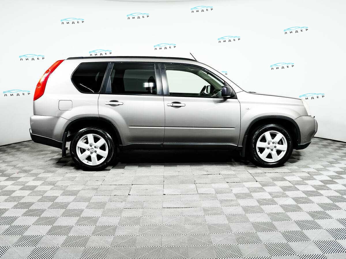 Б/У Ниссан Икс-Трейл 2008 года. Фото: #3