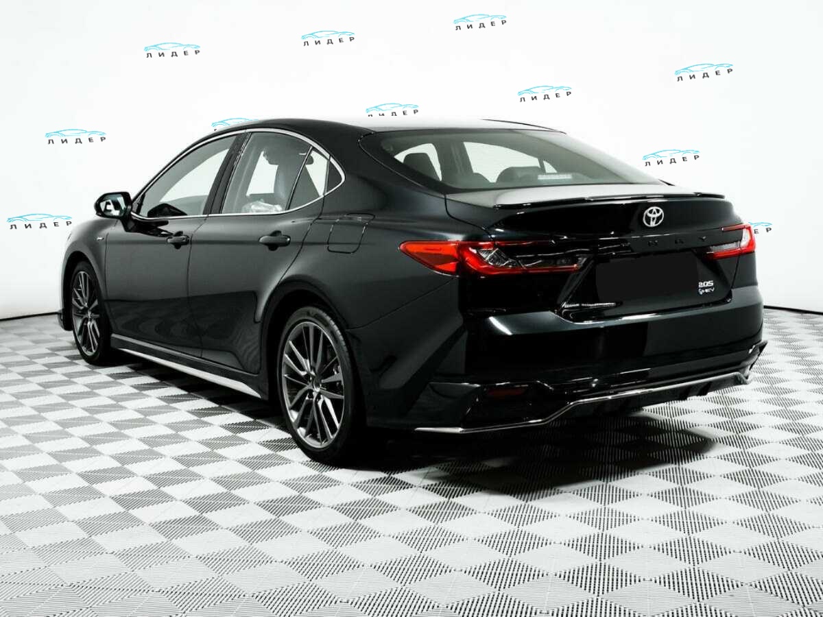 Б/У Тойота Камри 2024 года. Фото: #6