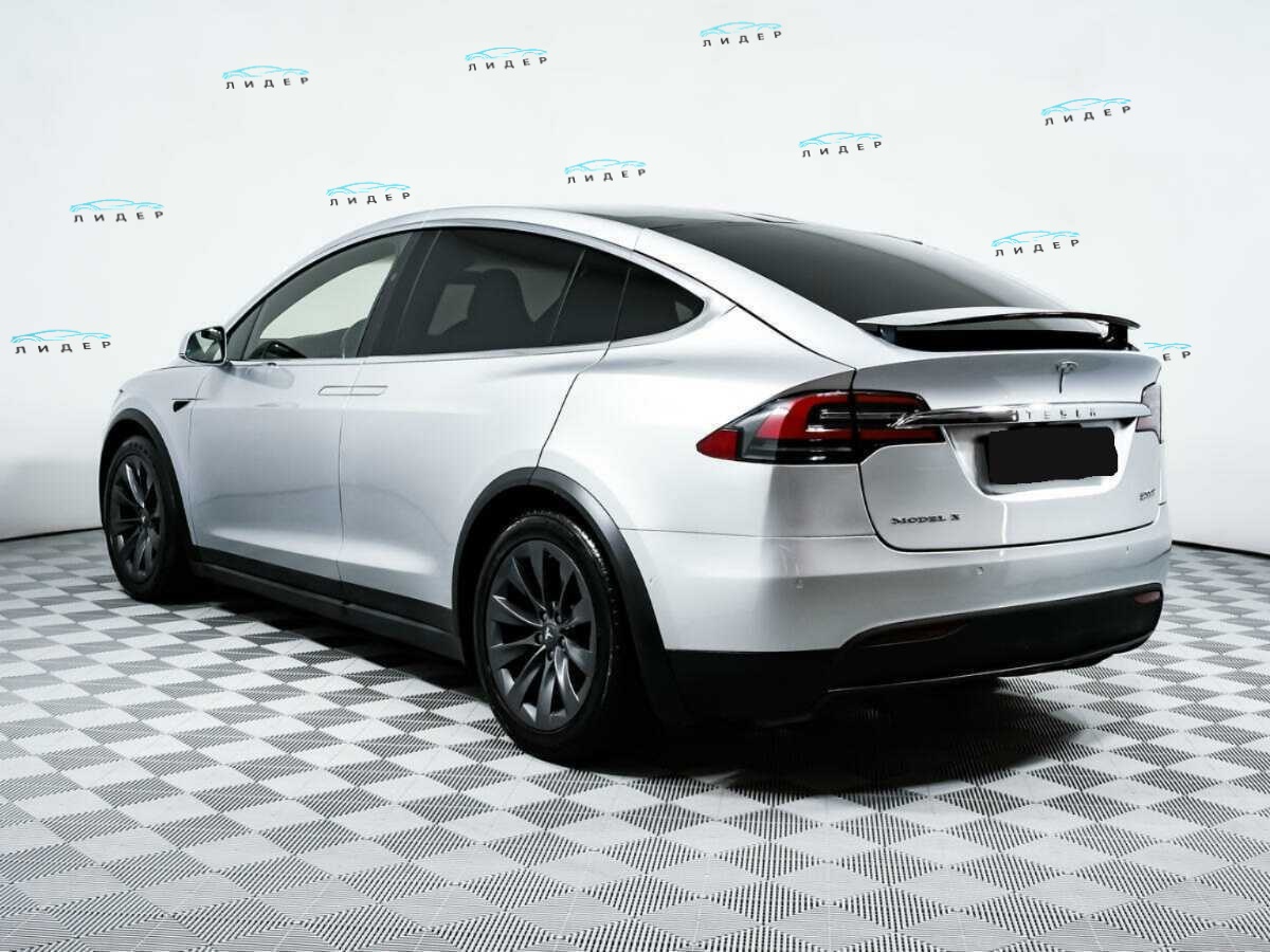 Б/У Тесла Модел Икс 2018 года. Фото: #5