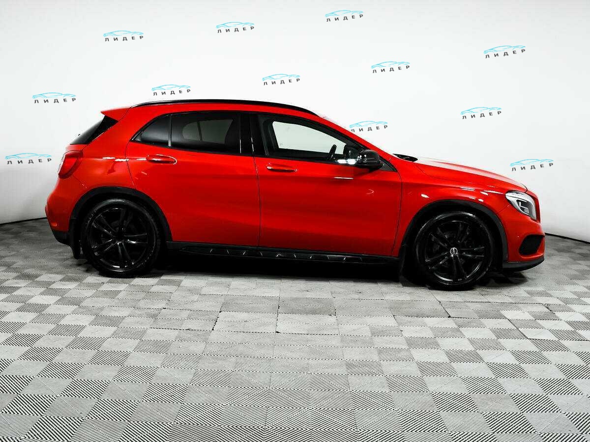 Б/У Мерседес-Бенц ГЛА 2014 года. Фото: #3