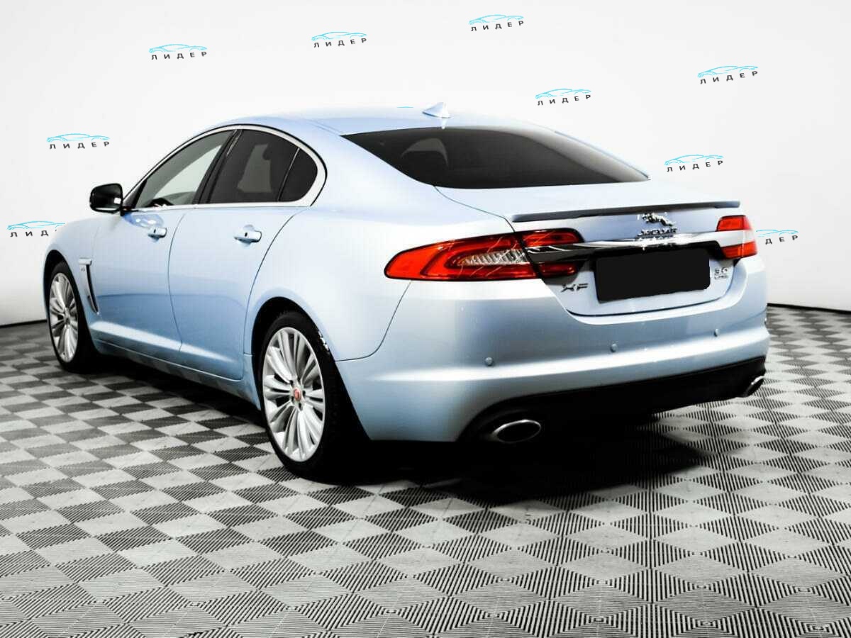 Б/У Ягуар ИксФ 2013 года. Фото: #6