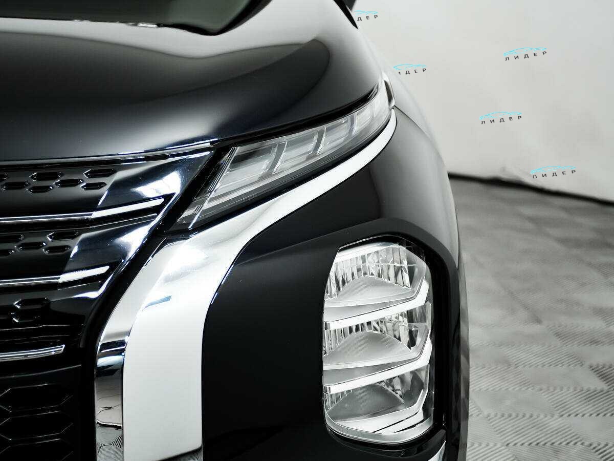 Б/У Митсубиши Оутлэндер 2022 года. Фото: #15