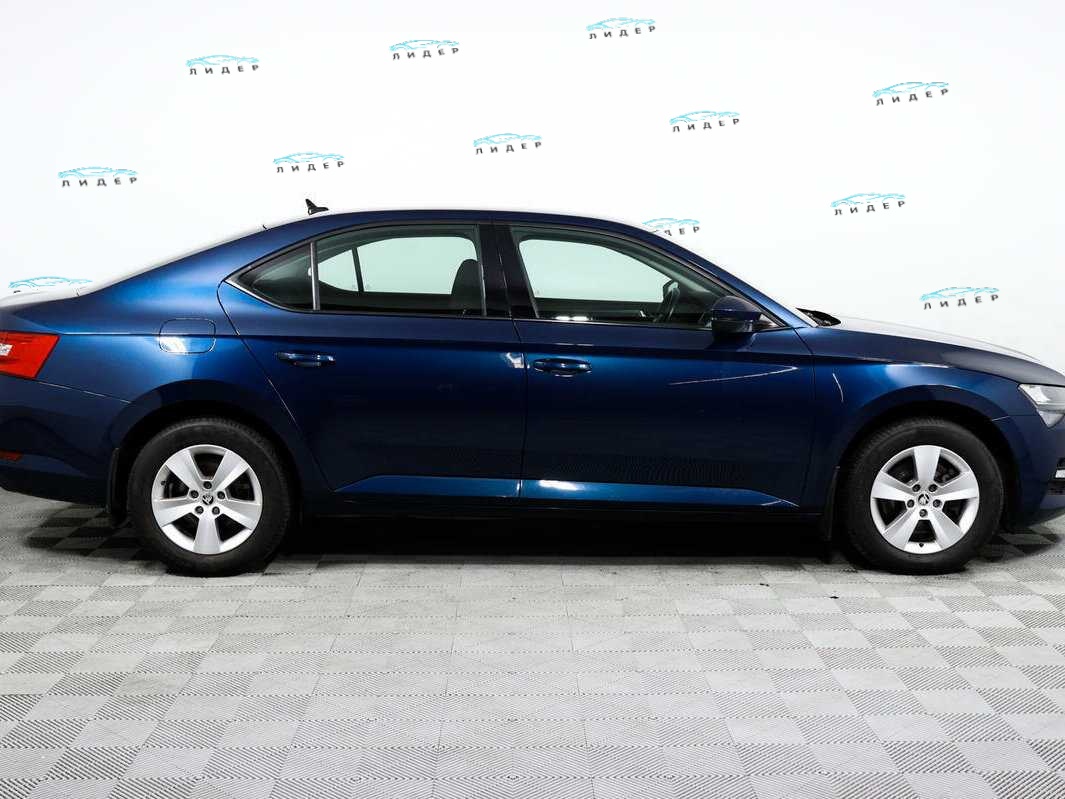 Б/У Шкода Суперб 2020 года. Фото: #3