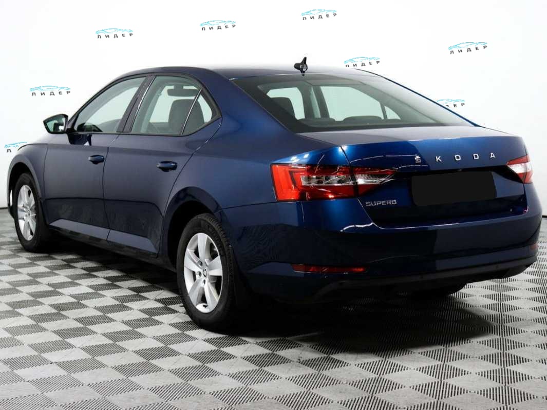 Б/У Шкода Суперб 2020 года. Фото: #6