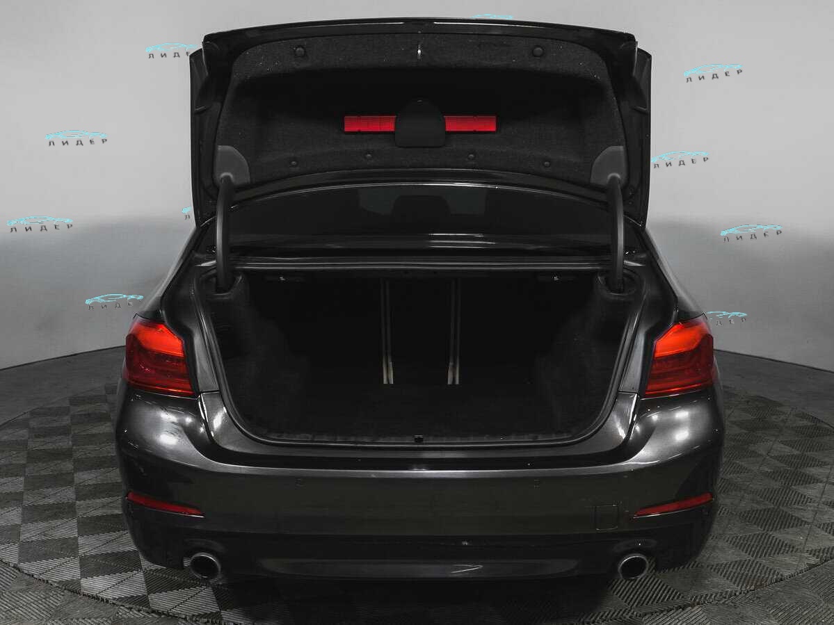 Б/У БМВ 5 серии 2017 года. Фото: #16