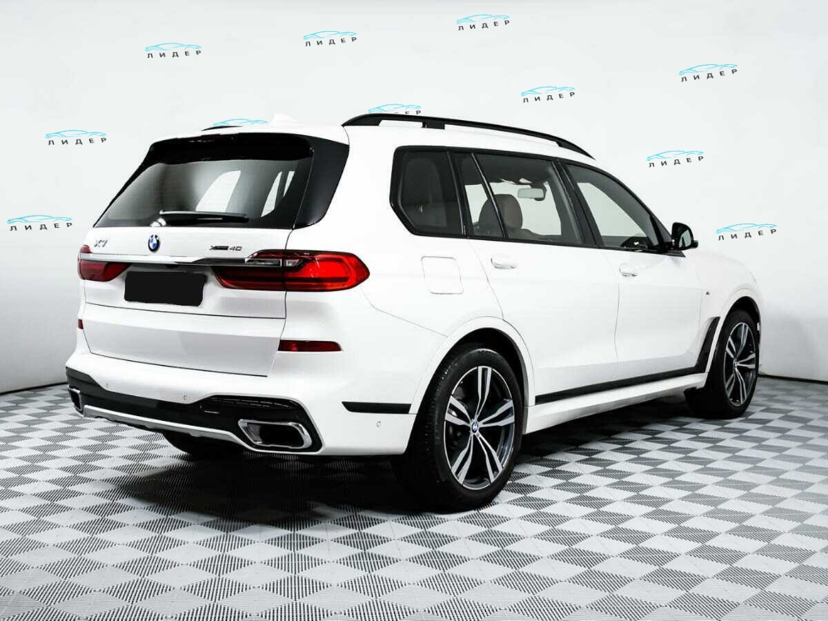 Б/У БМВ Икс7 2019 года. Фото: #3