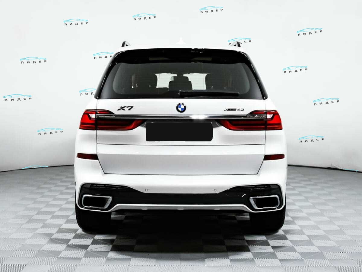 Б/У БМВ Икс7 2019 года. Фото: #4