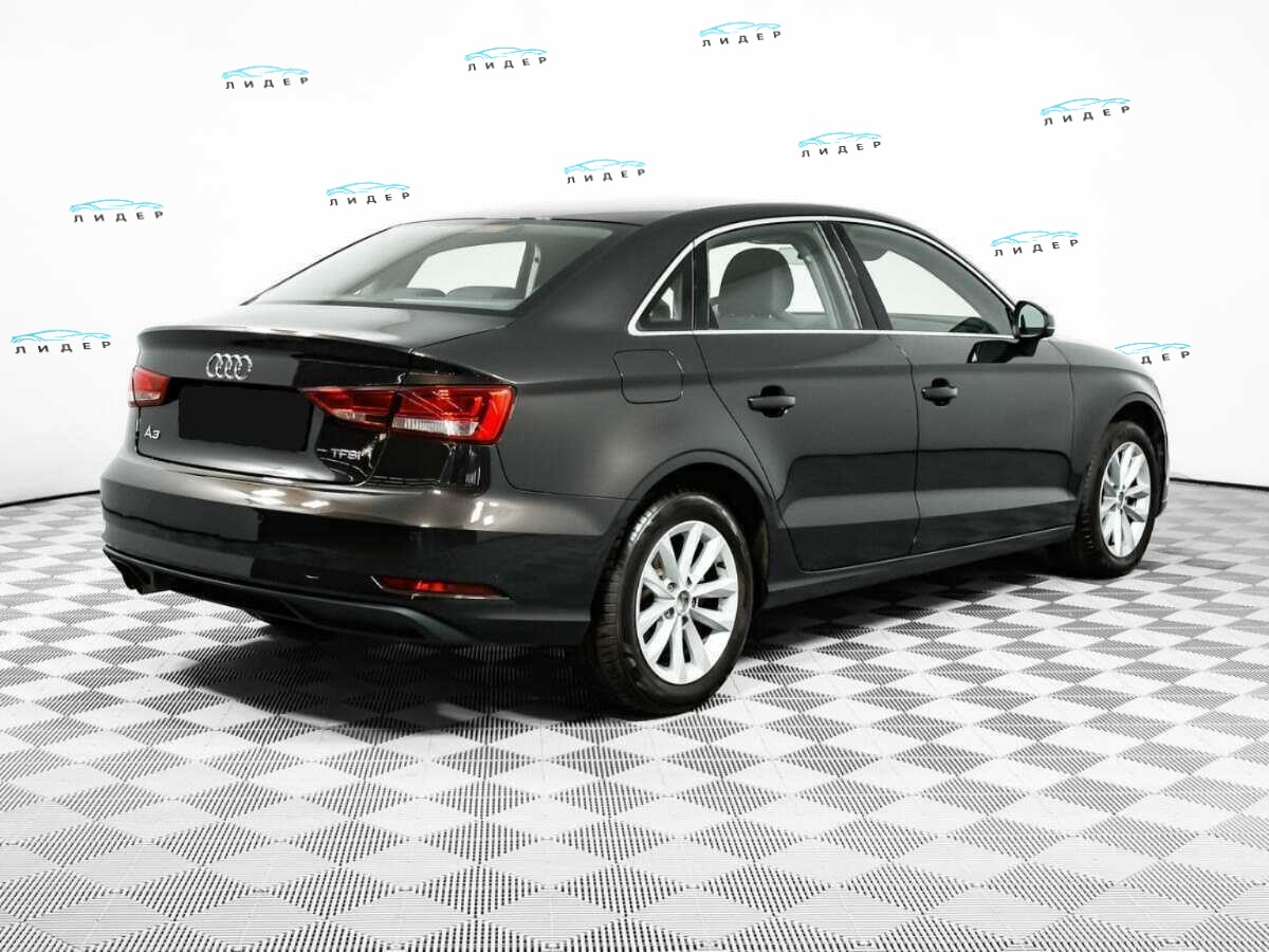 Б/У Ауди А3 2016 года. Фото: #4