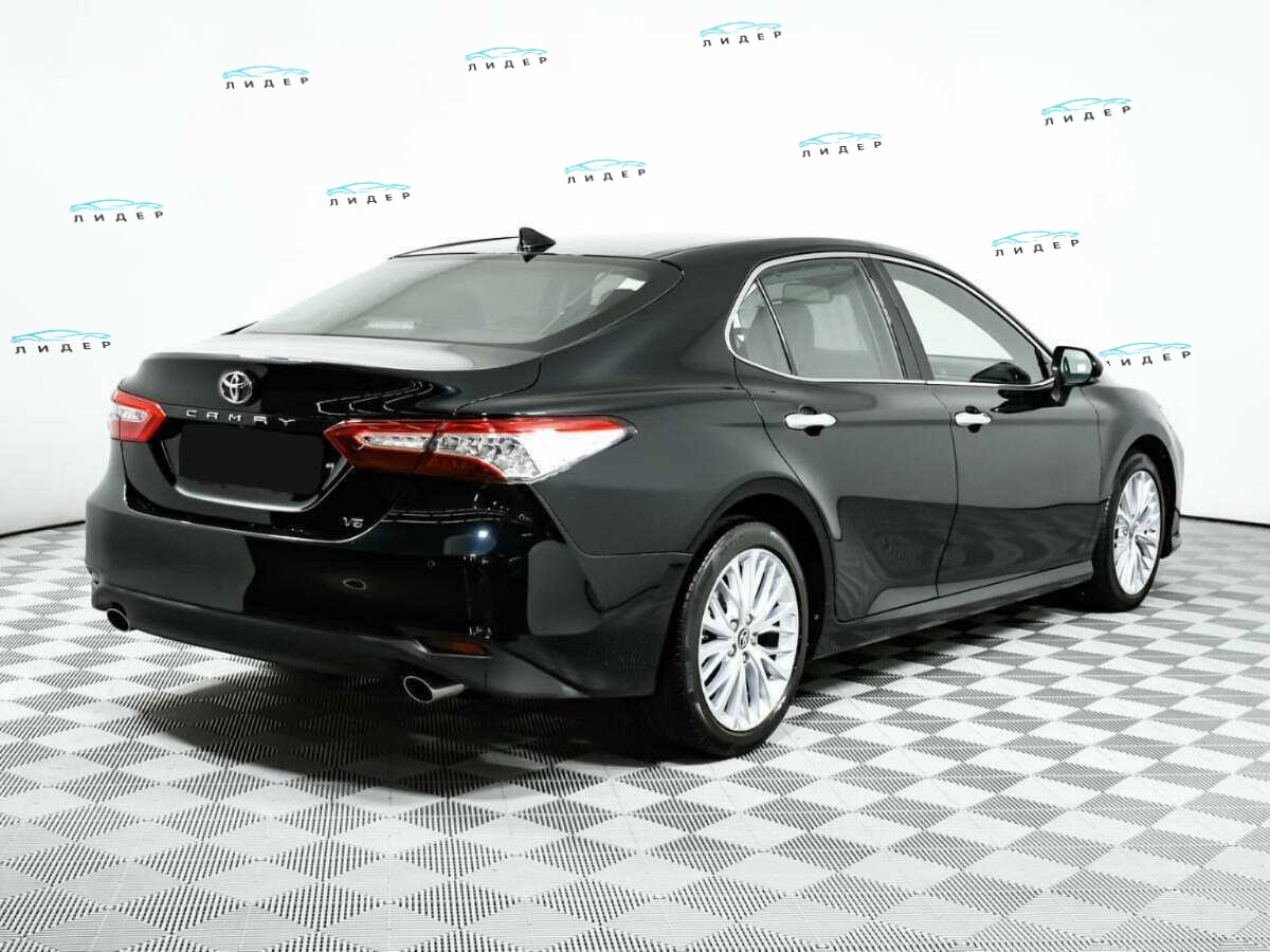 Б/У Тойота Камри 2020 года. Фото: #4