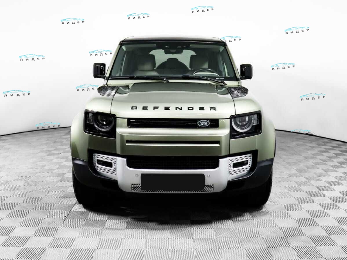 Б/У Лэнд Ровер Дефендер 2021 года. Фото: #1