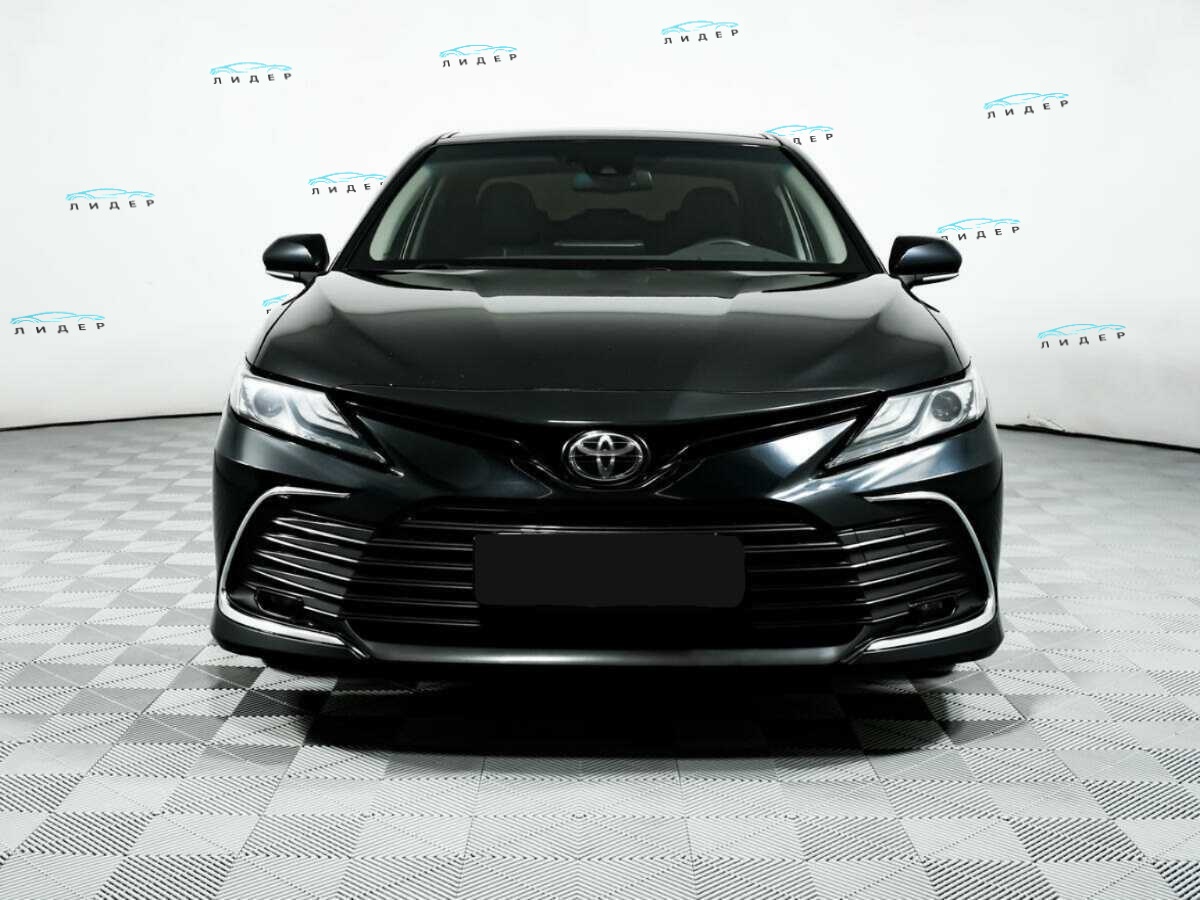 Б/У Тойота Камри 2022 года. Фото: #1