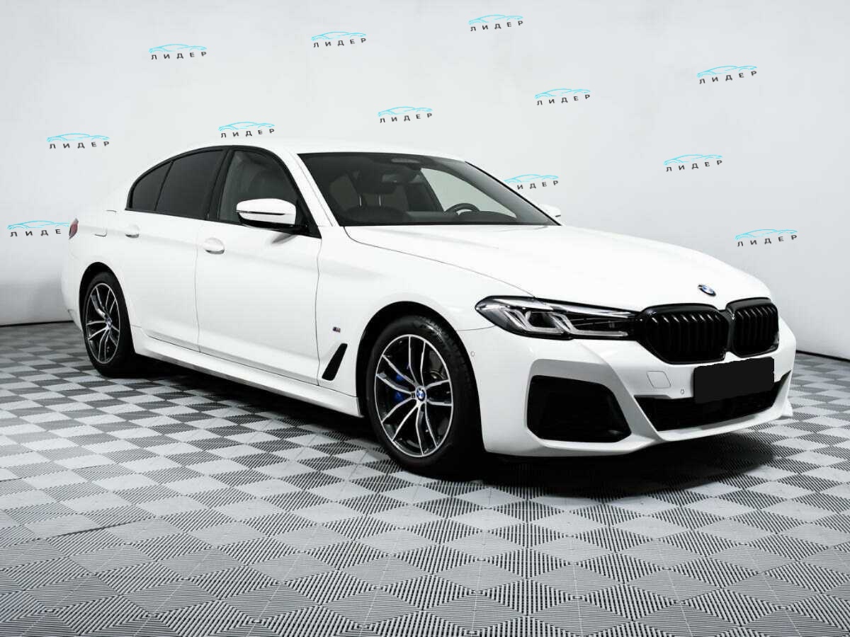 Б/У БМВ 5 серии 2020 года. Фото: #2