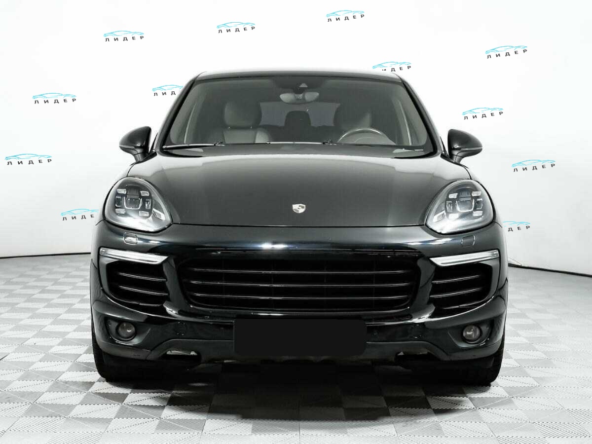 Б/У Порш Кайен 2015 года. Фото: #1