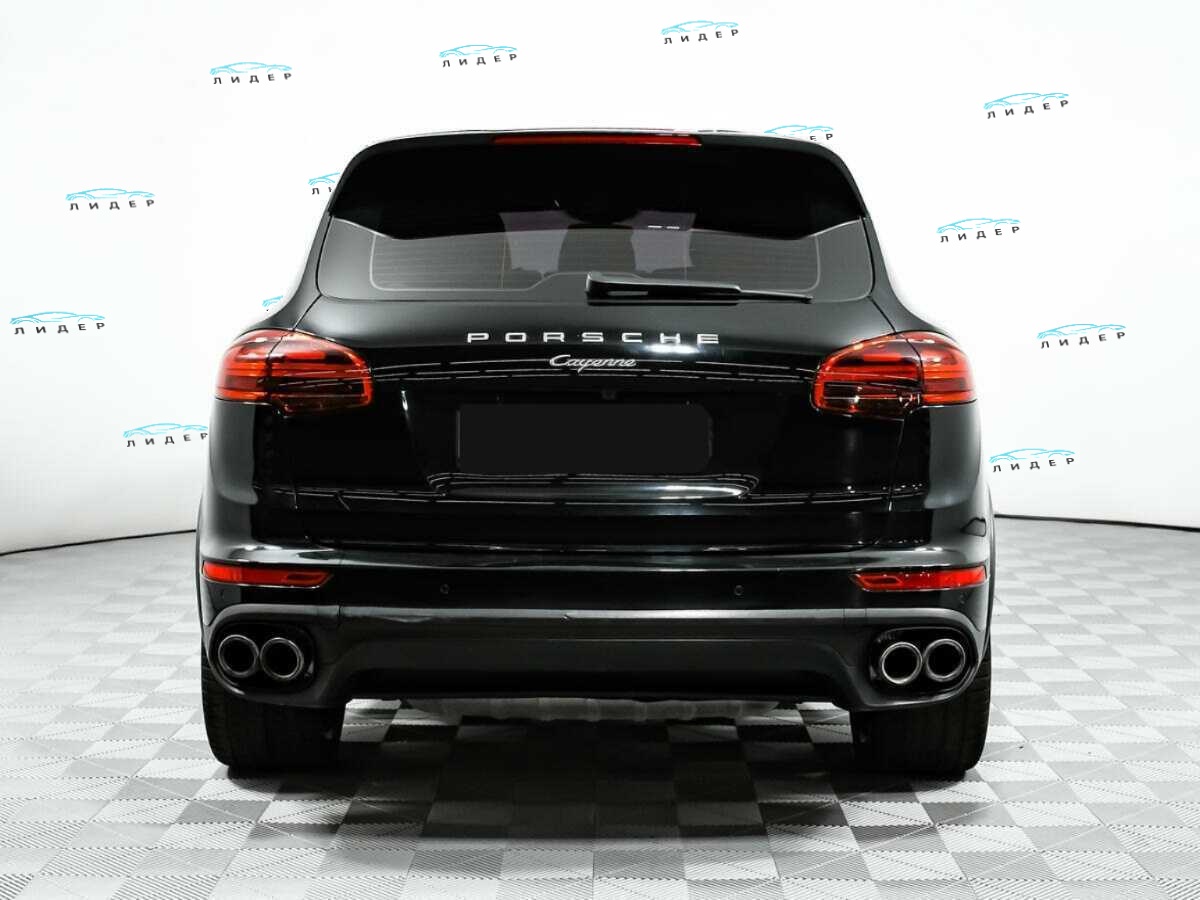 Б/У Порш Кайен 2015 года. Фото: #4