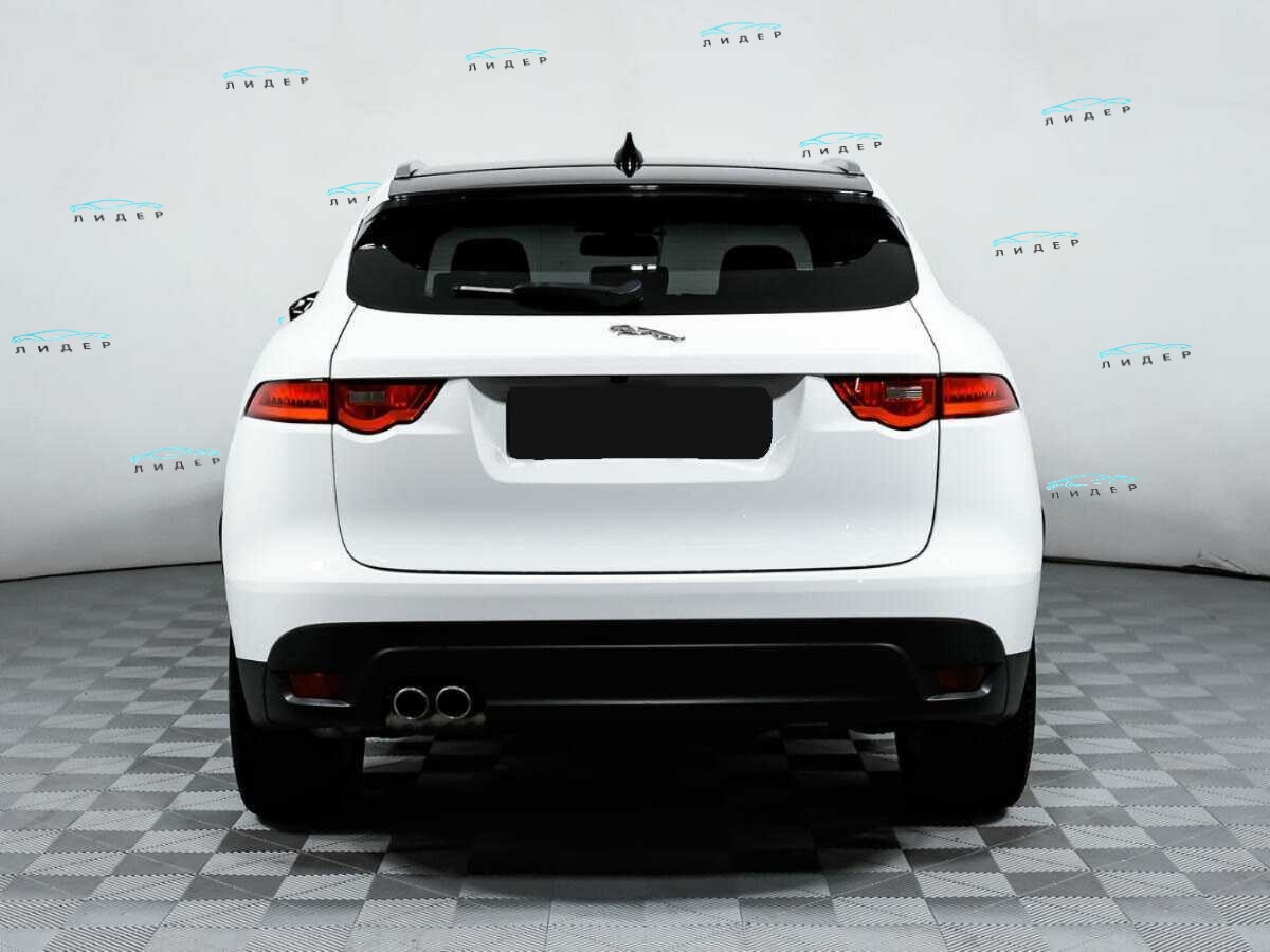 Б/У Ягуар Ф-Пэйс 2016 года. Фото: #5