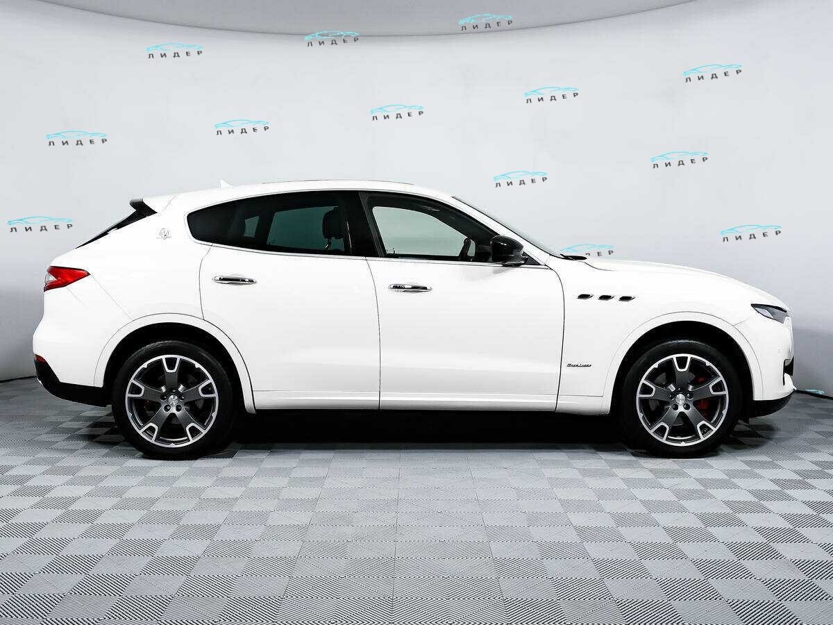 Б/У Мазератти Леванте 2017 года. Фото: #3