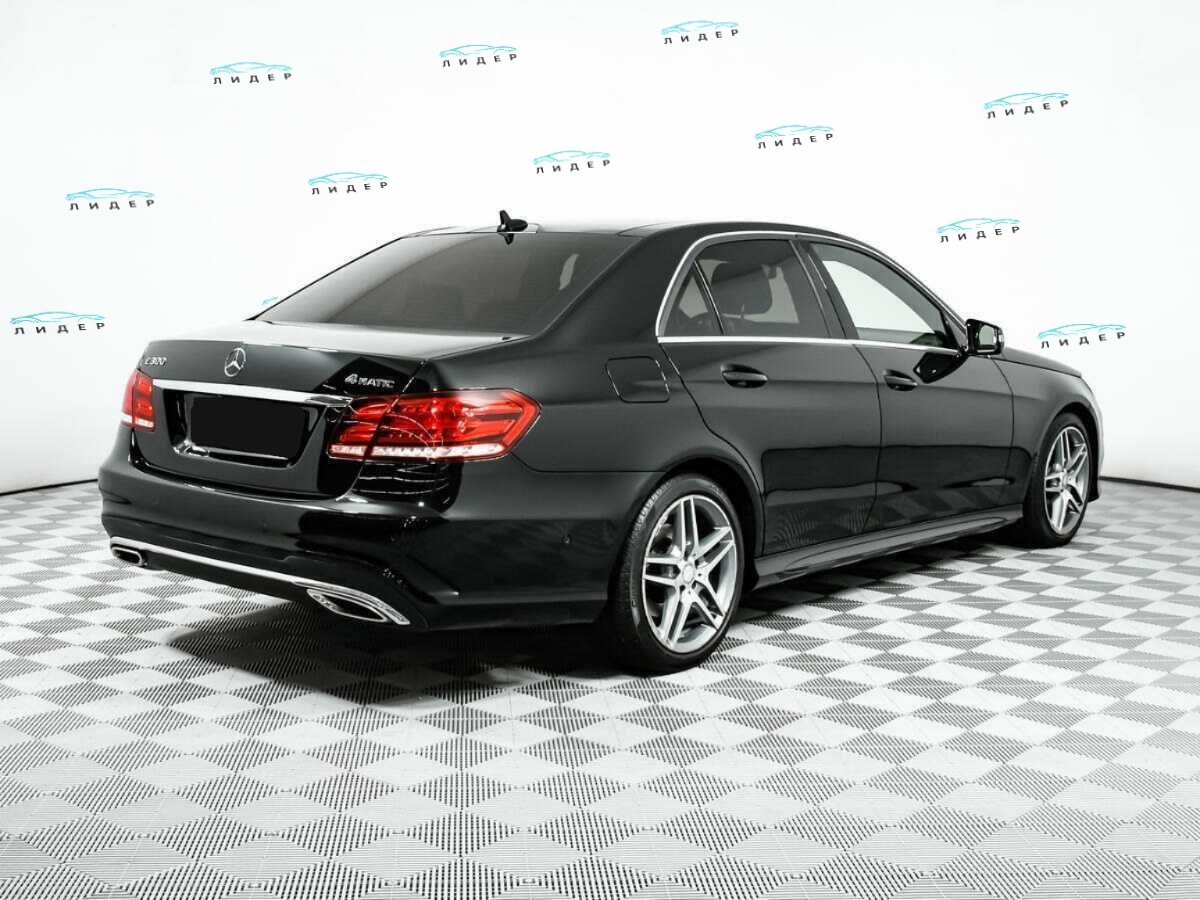 Б/У Мерседес-Бенц Е-Класс 2013 года. Фото: #3