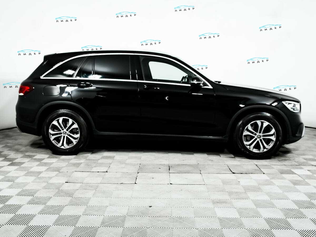 Б/У Мерседес-Бенц ГЛЦ 2019 года. Фото: #3