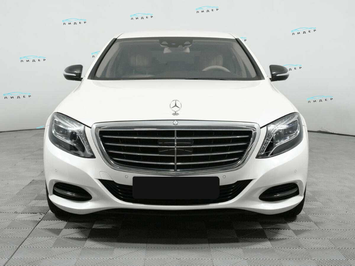 Б/У Мерседес-Бенц С-Класс 2013 года. Фото: #1