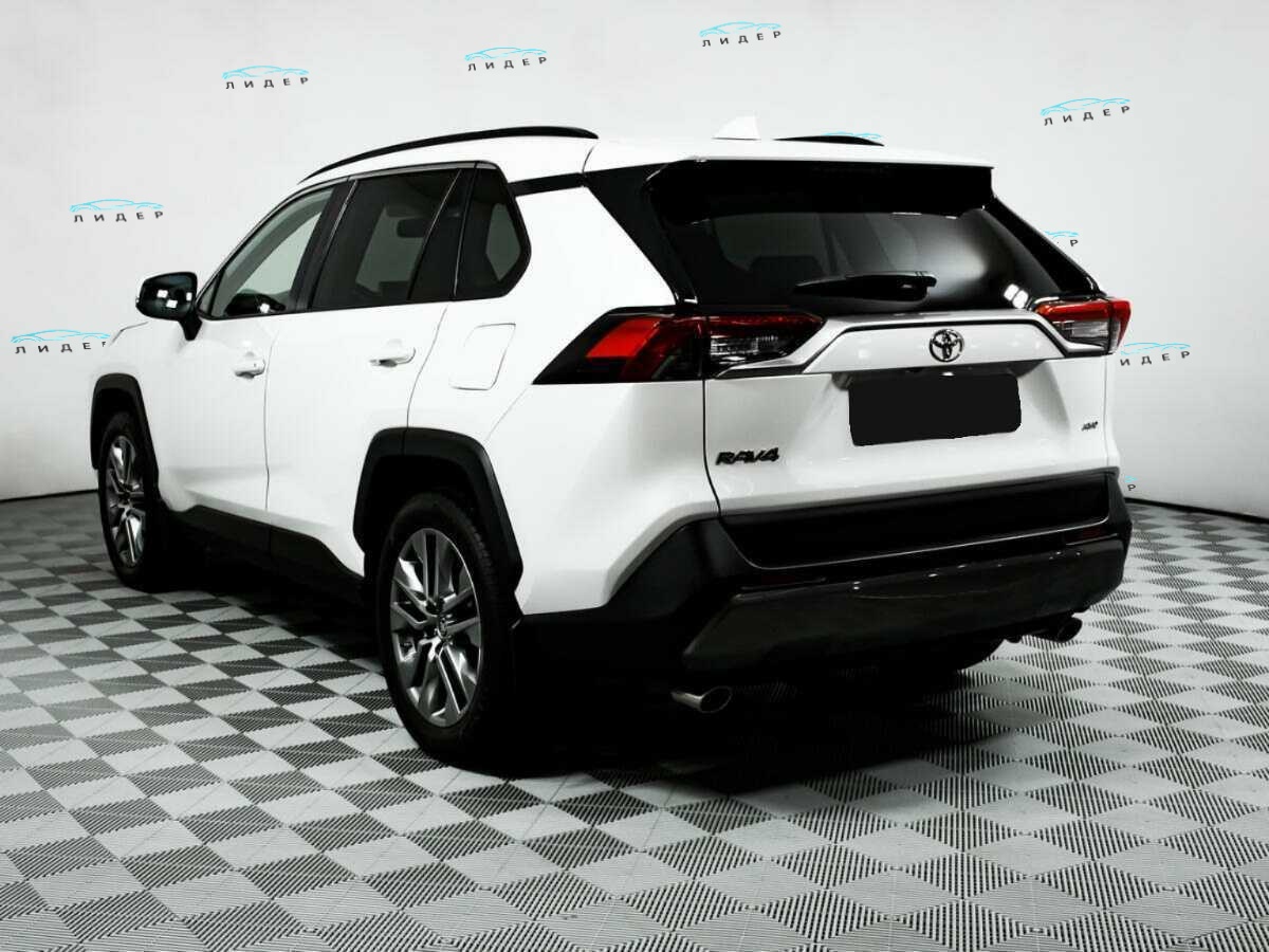 Б/У Тойота Рав4 2021 года. Фото: #6