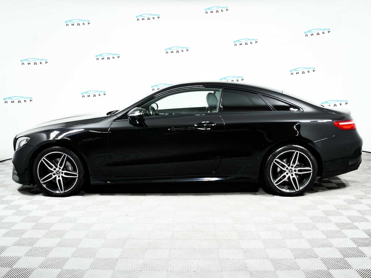 Б/У Мерседес-Бенц Е-Класс 2018 года. Фото: #7
